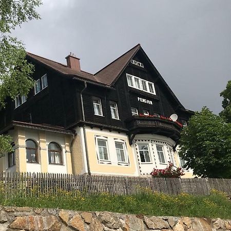 Das Landhaus Puchenstuben Exterior foto